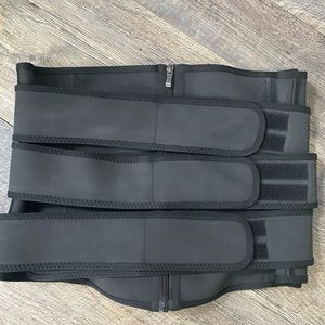 She’s waisted 3x waist trainer